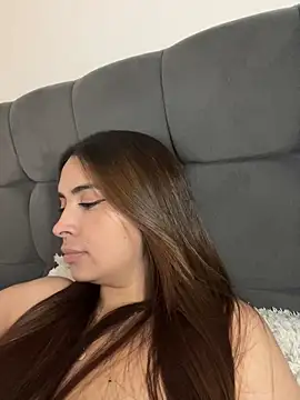 Snapshot of soy_paulina chatting on 01.14.25 soy paulina online show from 01.14.25