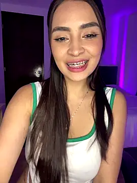 Snapshot of soy_paulina chatting on 10.04.25 soy paulina online show from 10.04.25