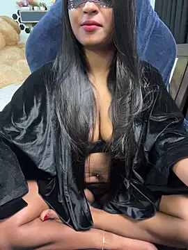 Snapshot of LillyLive chatting on 02.18.26 LillyLive online show from 02.18.26