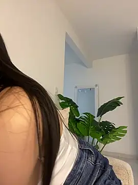 montmariana online show from 02.02.25