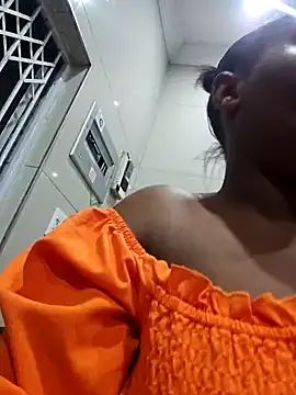 curvycloe1 online show from 02.16.25