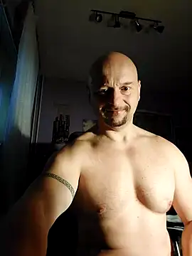 Snapshot of Sports-beast chatting on 12.09.24 Sports-beast online show from 12.09.24