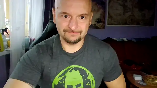 Snapshot of Sports-beast chatting on 11.10.25 Sports-beast online show from 11.10.25