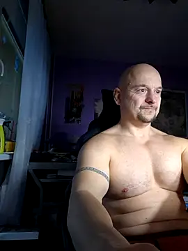 Snapshot of Sports-beast chatting on 12.03.25 Sports-beast online show from 12.03.25