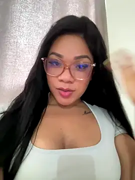 Snapshot of ashley_Tompson1 chatting on 11.04.25 ashley Tompson1 online show from 11.04.25