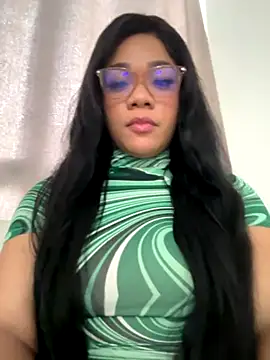 Snapshot of ashley_Tompson1 chatting on 11.11.25 ashley Tompson1 online show from 11.11.25