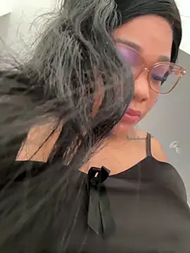 Snapshot of ashley_Tompson1 chatting on 11.13.25 ashley Tompson1 online show from 11.13.25