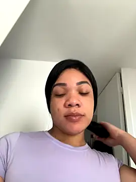 Snapshot of ashley_Tompson1 chatting on 11.28.25 ashley Tompson1 online show from 11.28.25