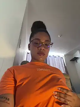 Snapshot of ashley_Tompson1 chatting on 04.23.26 ashley Tompson1 online show from 04.23.26