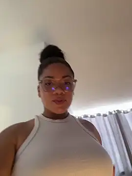 Snapshot of ashley_Tompson1 chatting on 04.24.26 ashley Tompson1 online show from 04.24.26