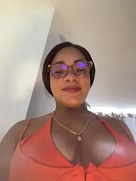 Snapshot of ashley_Tompson1 chatting on 05.01.26 ashley Tompson1 online show from 05.01.26