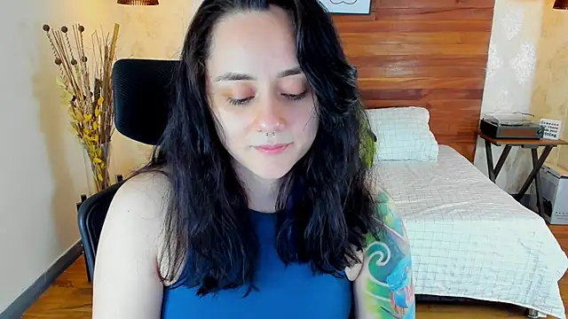 KatherineBond online show from 02.21.25