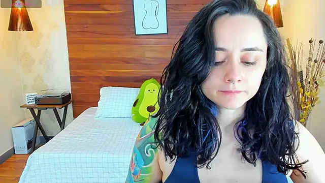 KatherineBond online show from 02.23.25