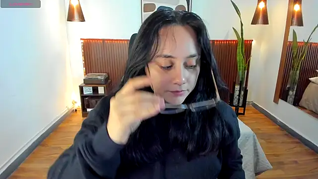 KatherineBond online show from 10.25.25