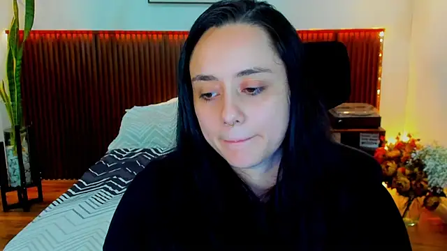 KatherineBond online show from 12.22.25