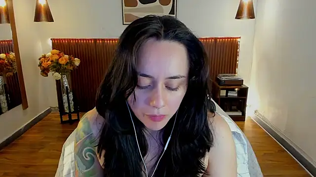 KatherineBond online show from 06.23.26