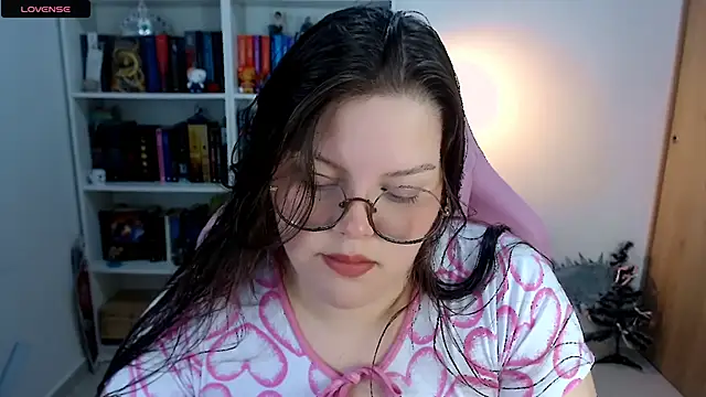 Gabiwaifu online show from 12.21.25