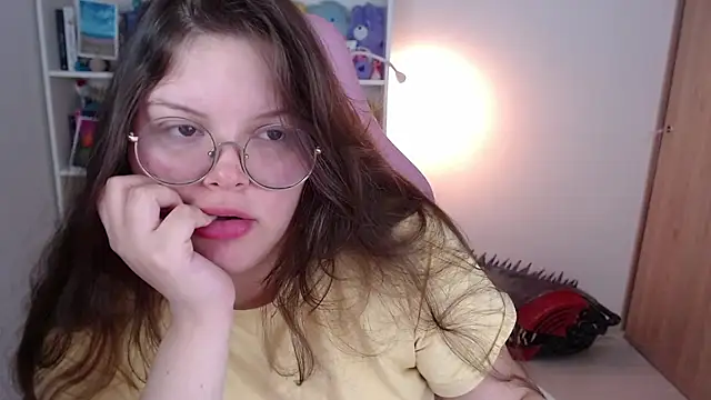 Snapshot of Gabiwaifu chatting on 04.26.26 Gabiwaifu online show from 04.26.26