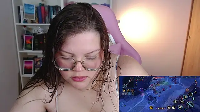 Snapshot of Gabiwaifu chatting on 05.03.26 Gabiwaifu online show from 05.03.26
