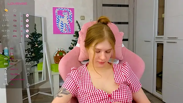 TrissMerigold9 online show from 01.11.26