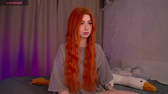 Snapshot of Evaa_Moonn_ chatting on 12.16.24 Evaa Moonn  online show from 12.16.24