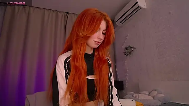 Snapshot of Evaa_Moonn_ chatting on 01.20.25 Evaa Moonn  online show from 01.20.25