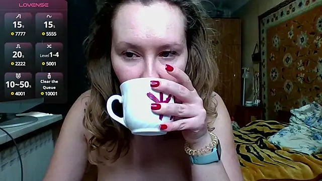 AnnaXLovers online show from 02.27.25