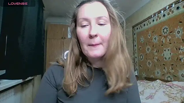 AnnaXLovers online show from 10.31.25