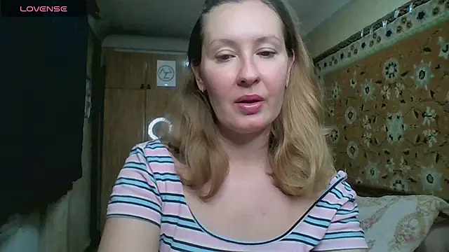 AnnaXLovers online show from 11.20.25