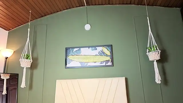 LILA ELLIOT online show from 12.20.25