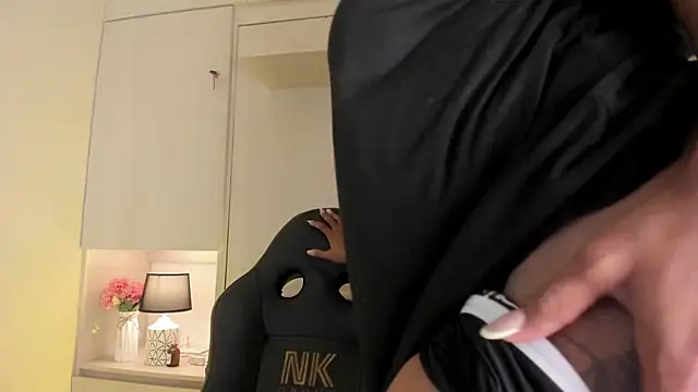 tamaraa smiith online show from 02.22.26