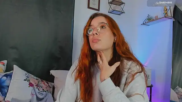 Snapshot of Manuela_monroe chatting on 09.27.25 Manuela monroe online show from 09.27.25