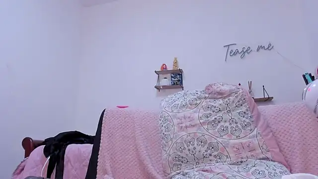 Snapshot of Manuela_monroe chatting on 05.30.26 Manuela monroe online show from 05.30.26