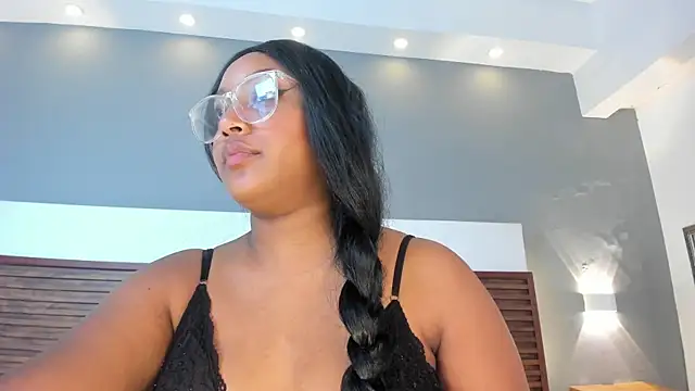 Adelehottman online show from 10.04.25