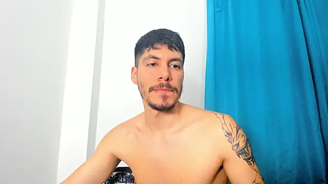 Snapshot of daniel_sexy777 chatting on 02.21.26 daniel sexy777 online show from 02.21.26