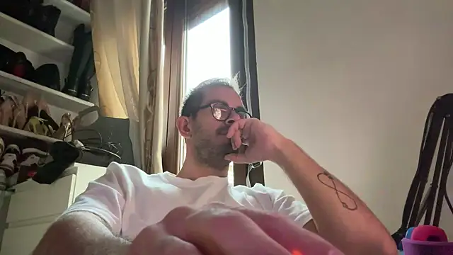 vogliososexboy1993 online show from 11.05.25