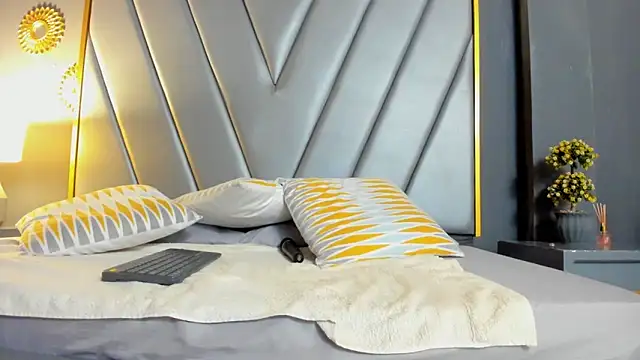 BrendaAdams  online show from 03.18.26