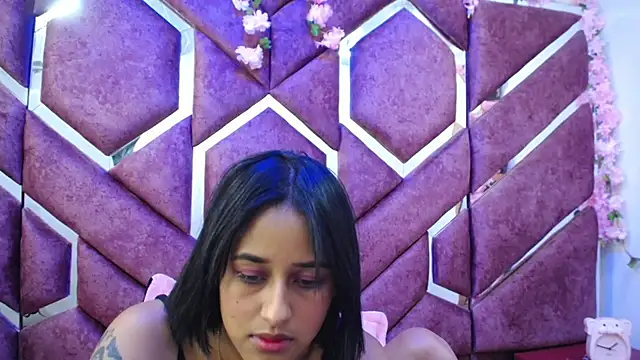 Snapshot of milly_print chatting on 02.06.25 milly print online show from 02.06.25