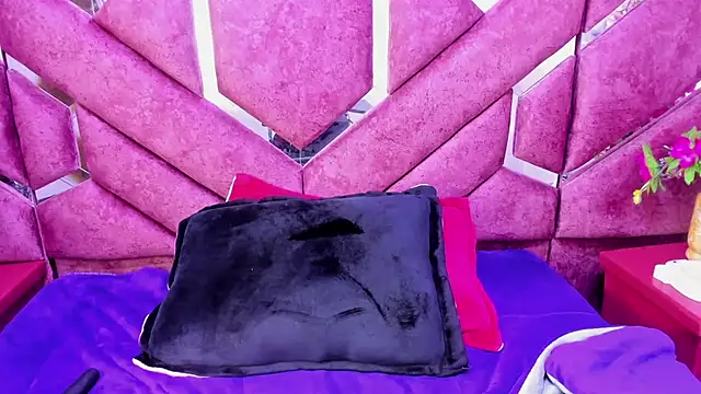 Snapshot of milly_print chatting on 03.12.25 milly print online show from 03.12.25