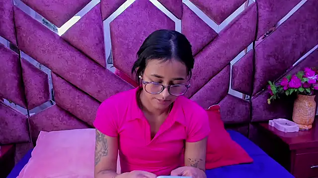 Snapshot of milly_print chatting on 03.13.25 milly print online show from 03.13.25