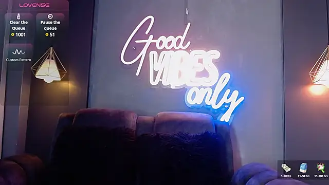 Snapshot of LOLIITA__LOVE chatting on 01.08.25 LOLIITA LOVE online show from 01.08.25