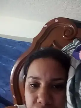  Miaaleon online show from 12.21.25