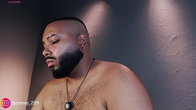 DilanJonnes  online show from 03.13.26