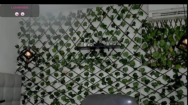 Snapshot of emy_0 chatting on 01.05.26 emy 0 online show from 01.05.26