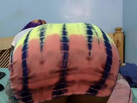 Snapshot of medinahswee chatting on 02.23.25 medinahswee online show from 02.23.25