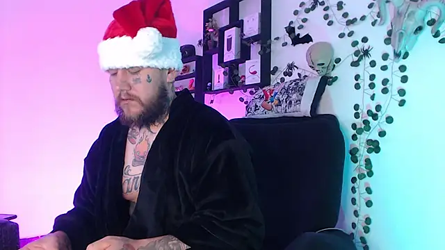 Snapshot of Ash_gusbig chatting on 12.14.24 Ash gusbig online show from 12.14.24