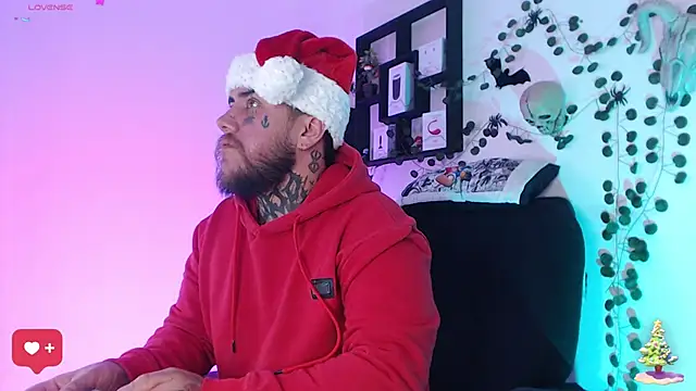 Snapshot of Ash_gusbig chatting on 12.16.24 Ash gusbig online show from 12.16.24