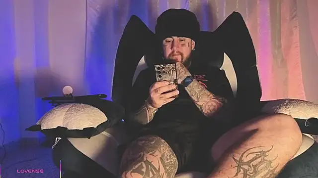 Ash gusbig online show from 04.07.26