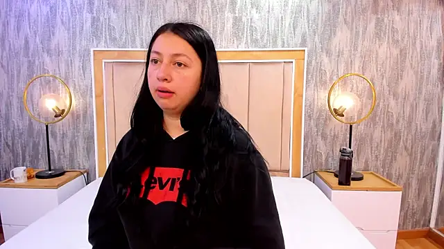 AshleeyPrincess online show from 11.21.25