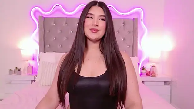 JuliaSUMMERS2022 online show from 04.03.26